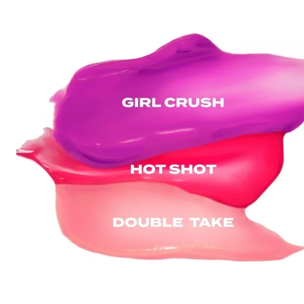 Hard Candy | Face Off Blush 4 Blurring Brush Soft Matte Finish Plush Applicator